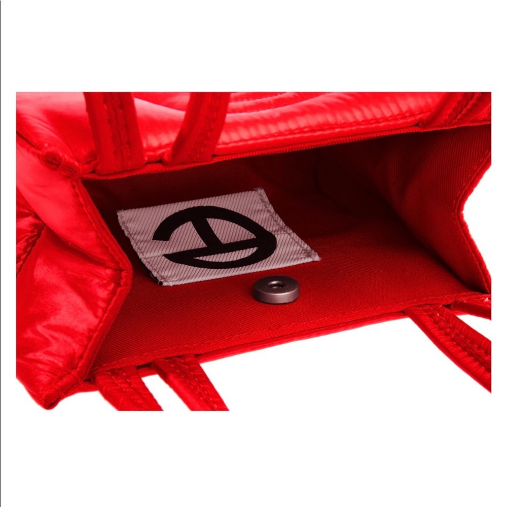 Small Red Puff Telfar Bag - Picture 3 of 3